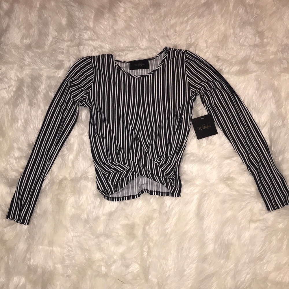 New striped black and white top